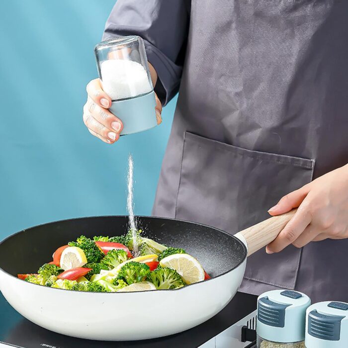 druskos-dozatorius-100ml.jpg druskos-dozatorius-100ml.jpg