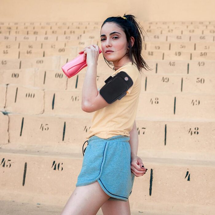 rankos-pinigine-telefono-deklas-sportui-13.jpg rankos-pinigine-telefono-deklas-sportui-13.jpg