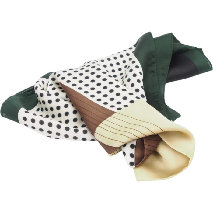 salikelis-su-geliu-rastu-2.jpg salikelis-su-geliu-rastu-2.jpg