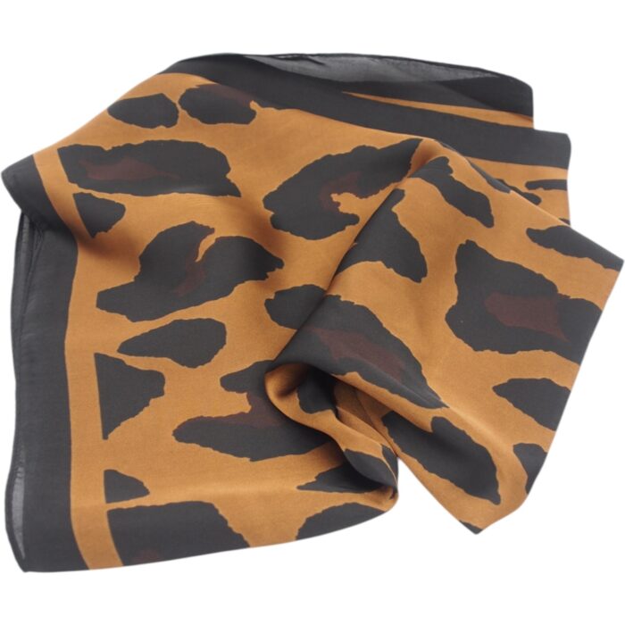 skarele-su-geltonu-geliu-rastu.jpg skarele-su-geltonu-geliu-rastu.jpg