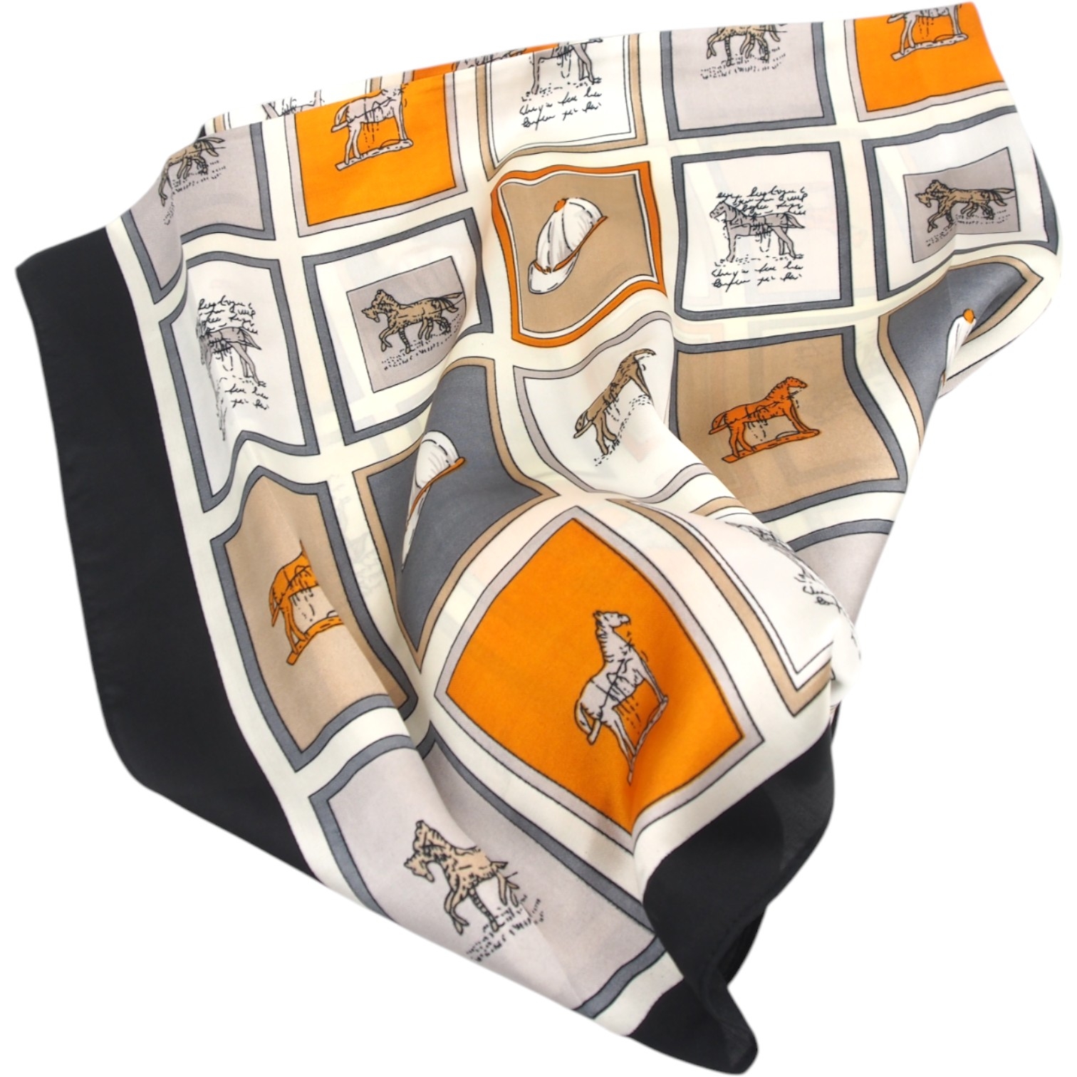 Skarelė su žirgų motyvais