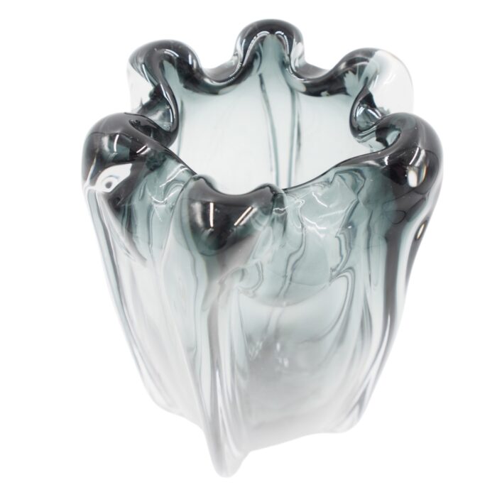 stikline-vaza-16529-cm-forma-lumo-kolekcija-1.jpg stikline-vaza-16529-cm-forma-lumo-kolekcija-1.jpg