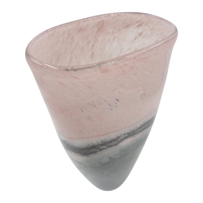 stikline-vaza-171137-cm-forma-lumo-kolekcija-1.jpg stikline-vaza-171137-cm-forma-lumo-kolekcija-1.jpg