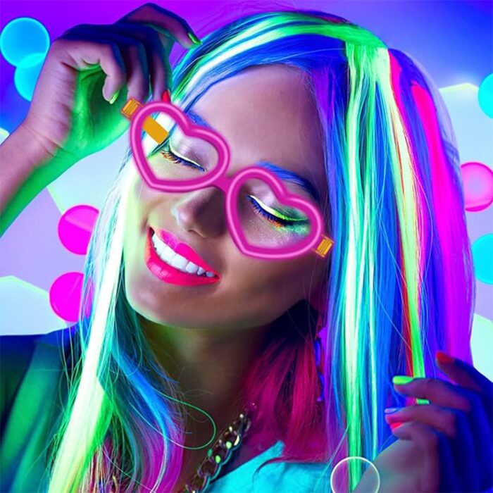 svieciantis-akiniai-4.jpg svieciantis-akiniai-4.jpg