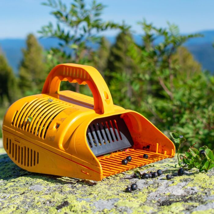 uogu-rinktuvas-sukos-2.jpg uogu-rinktuvas-sukos-2.jpg