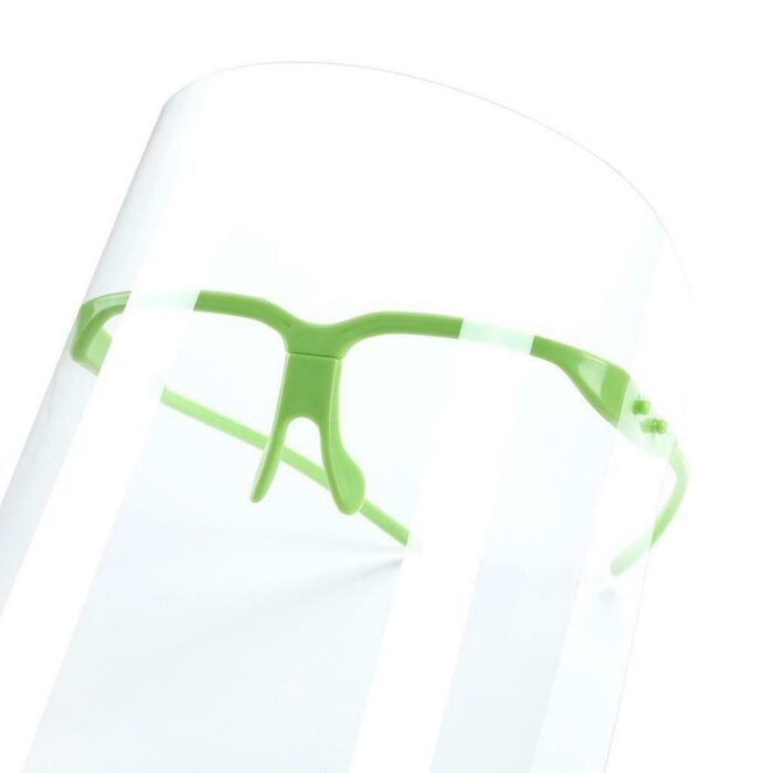 veido-skydelis-akiniai-4.jpg veido-skydelis-akiniai-4.jpg