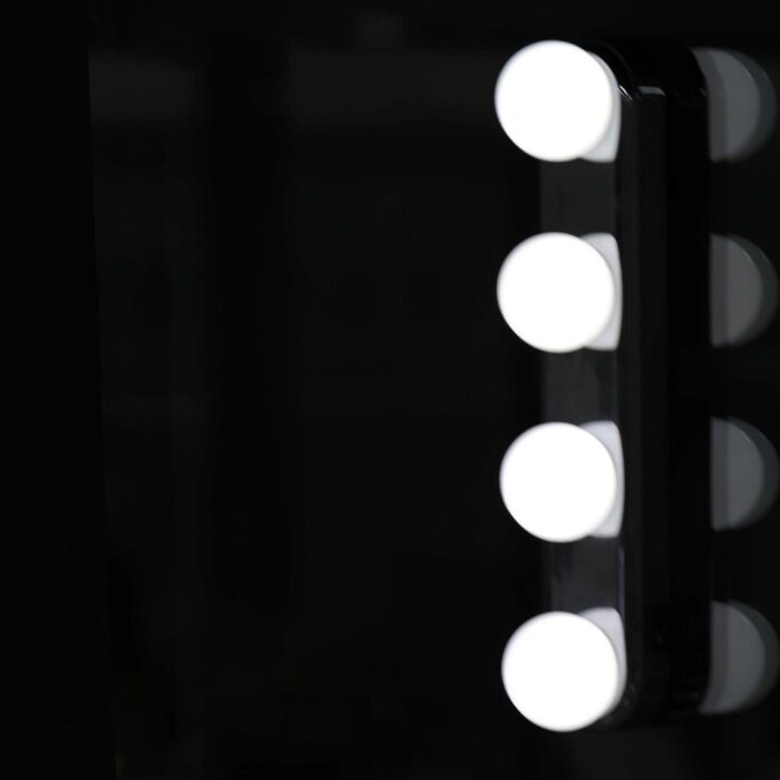 veidrodzio-lemputes-10.jpg veidrodzio-lemputes-10.jpg