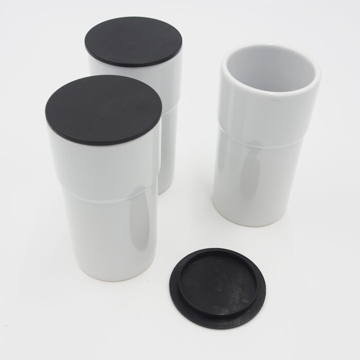 vonios-puodeliai-su-laikikliu-svedbergs-2.jpg vonios-puodeliai-su-laikikliu-svedbergs-2.jpg