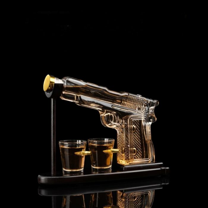 stiklinis-ginklo-formos-rinkinys-su-stoveliu-ir-taurelemis-2.jpg stiklinis-ginklo-formos-rinkinys-su-stoveliu-ir-taurelemis-2.jpg